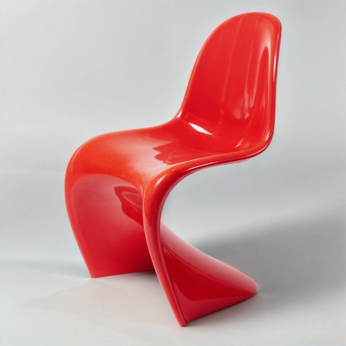 The Modern Chair Red